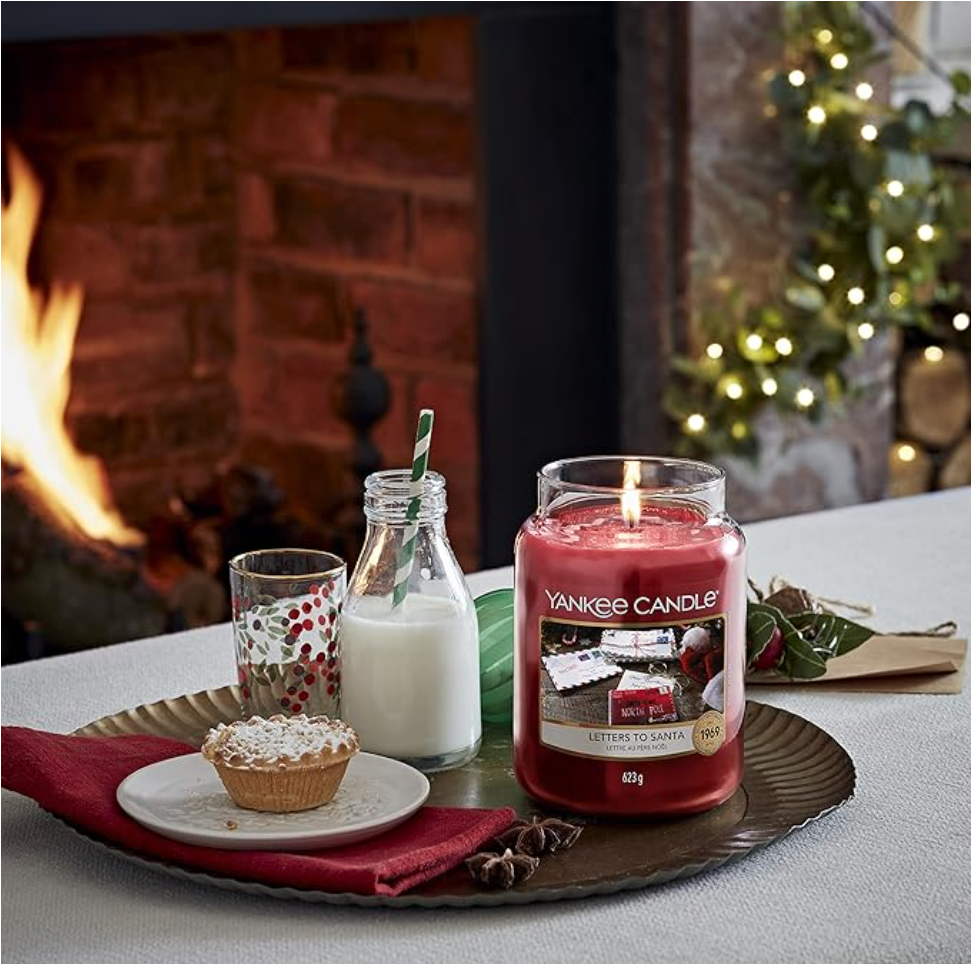 Candela Profumata Yankee Candle - Letters to Santa 411 g